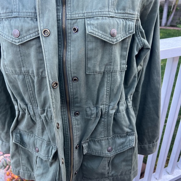 Levi's Green Bomber Jacket - Picture 3 of 15